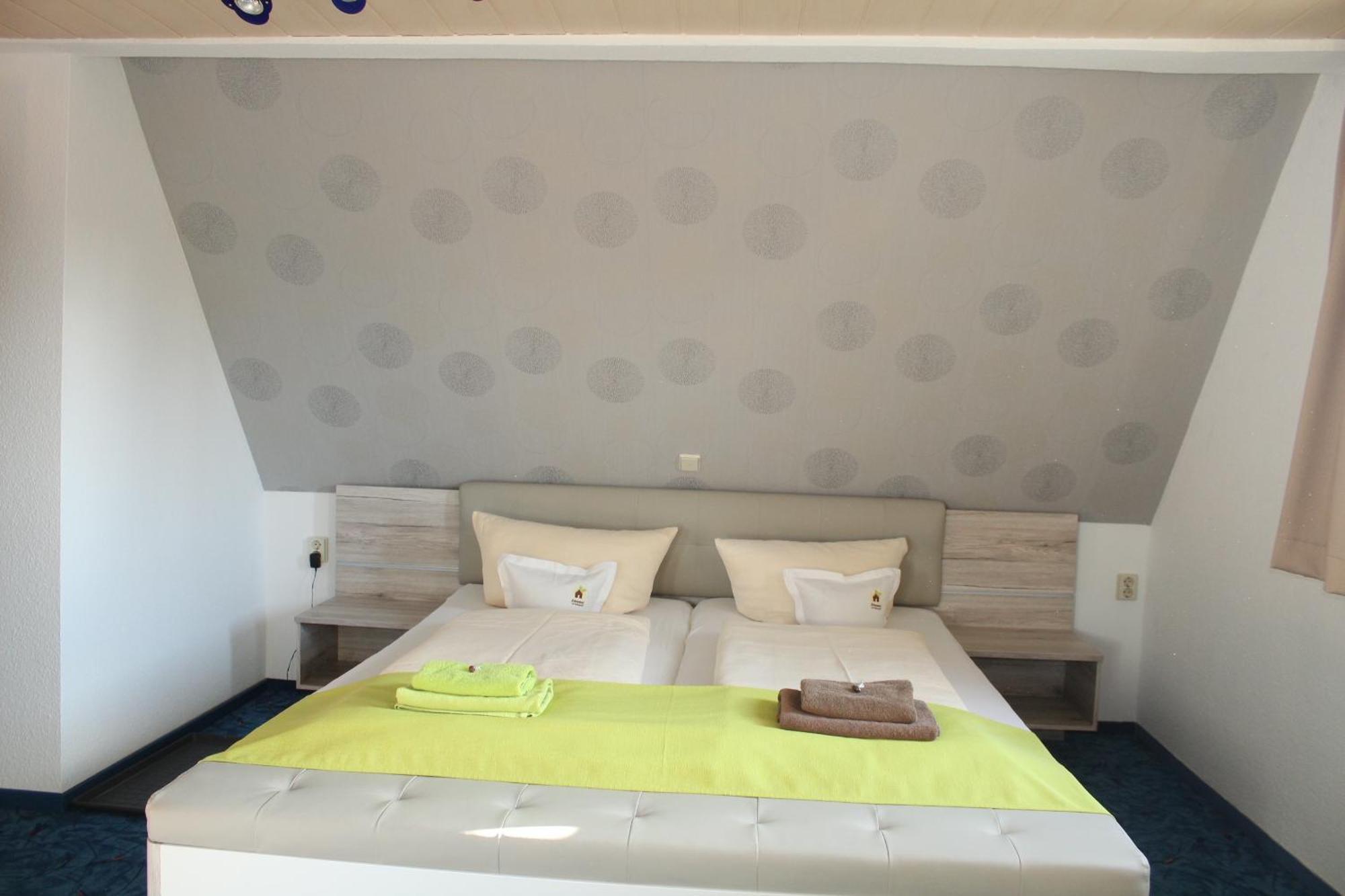 Kraeuterhotel Garni Zur Klostergrotte Nohra  Zewnętrze zdjęcie