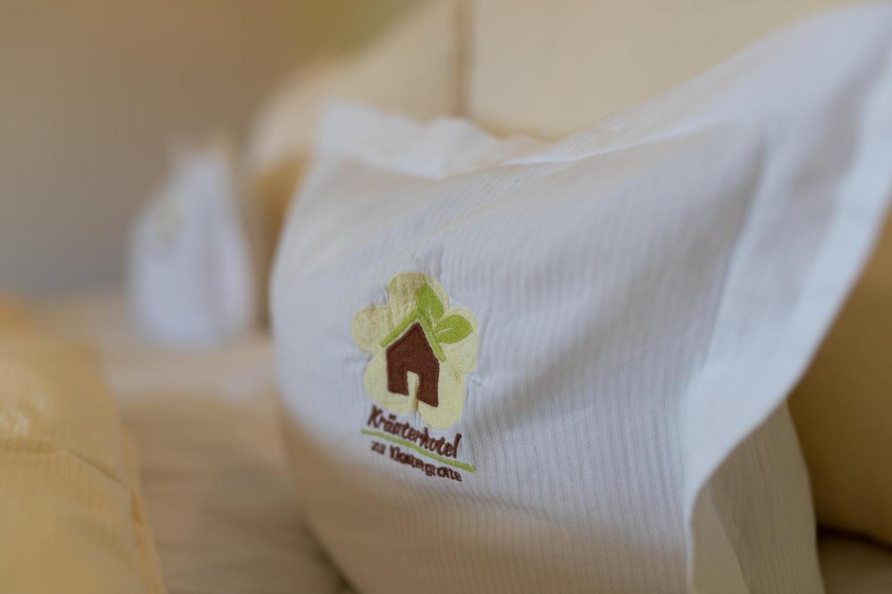 Kraeuterhotel Garni Zur Klostergrotte Nohra  Zewnętrze zdjęcie